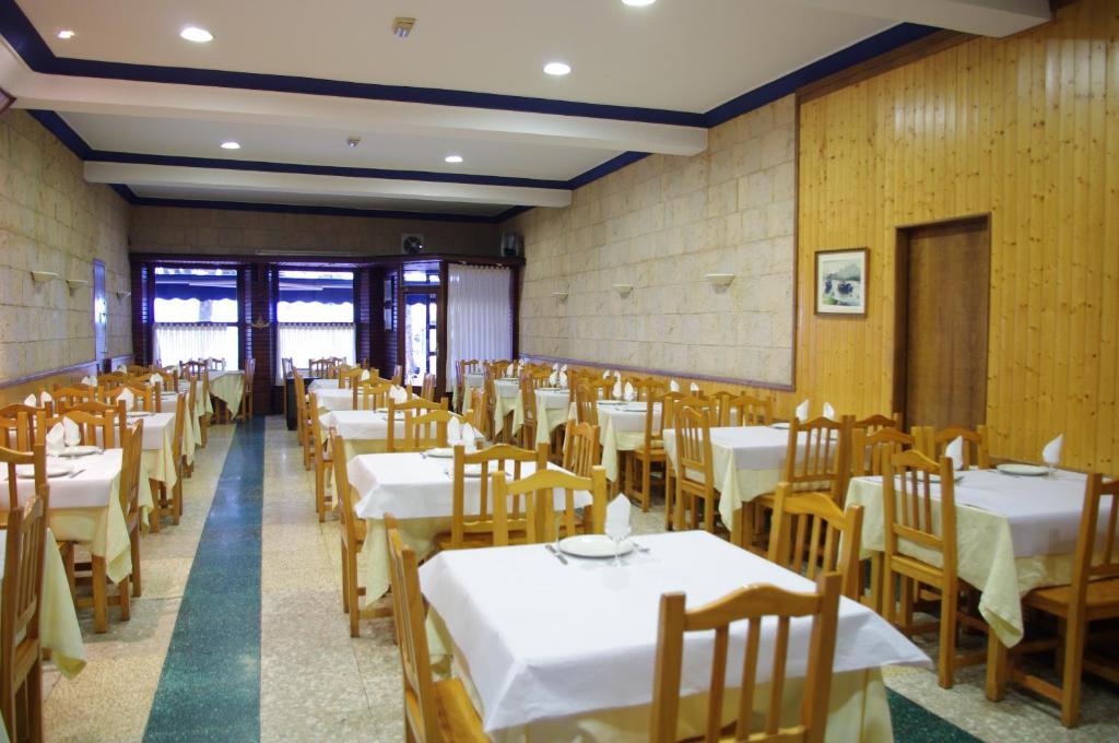 Pension "La Marina" Castro Urdiales Ngoại thất bức ảnh