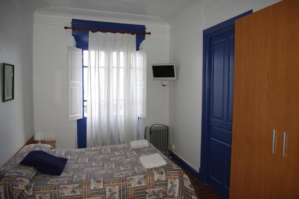 Pension "La Marina" Castro Urdiales Ngoại thất bức ảnh