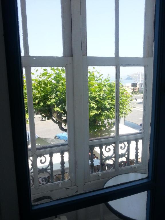 Pension "La Marina" Castro Urdiales Ngoại thất bức ảnh